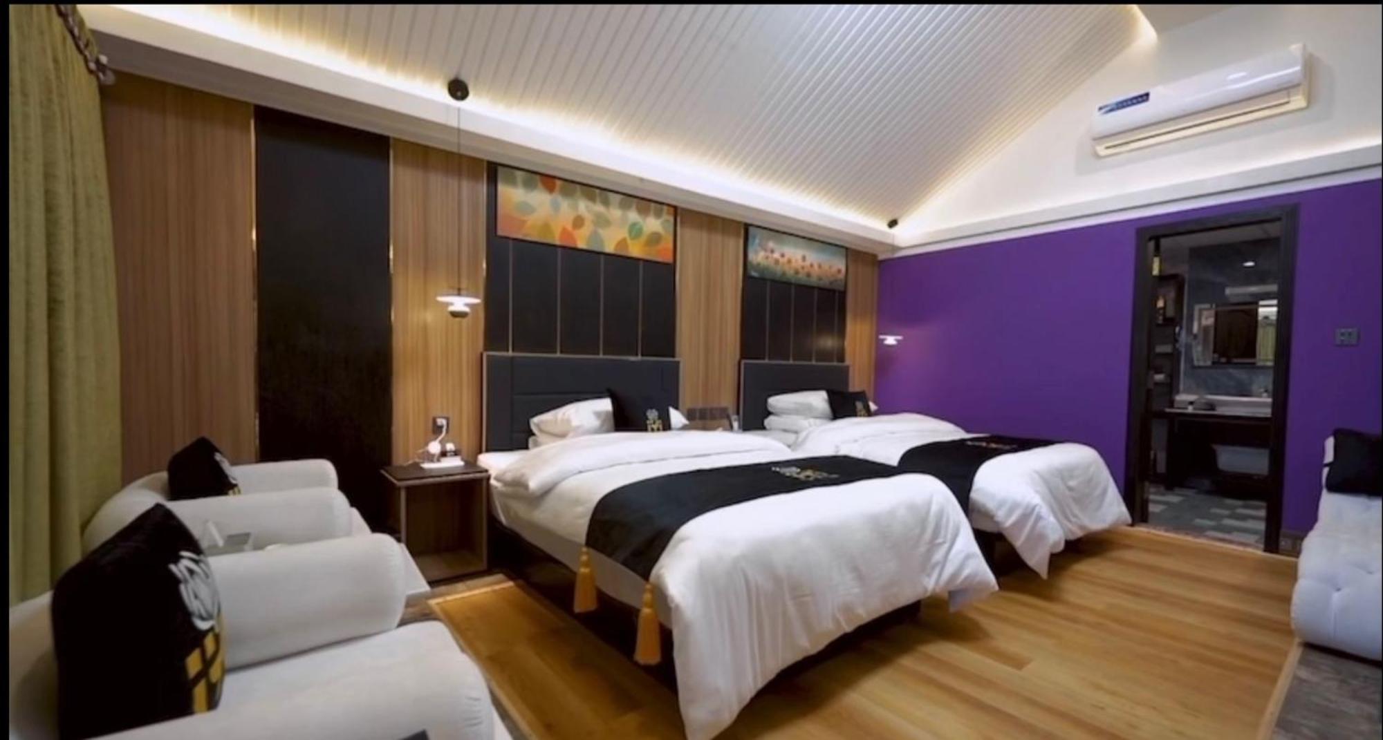 Iyi Luxury Inn Swat Saidu Sharif エクステリア 写真